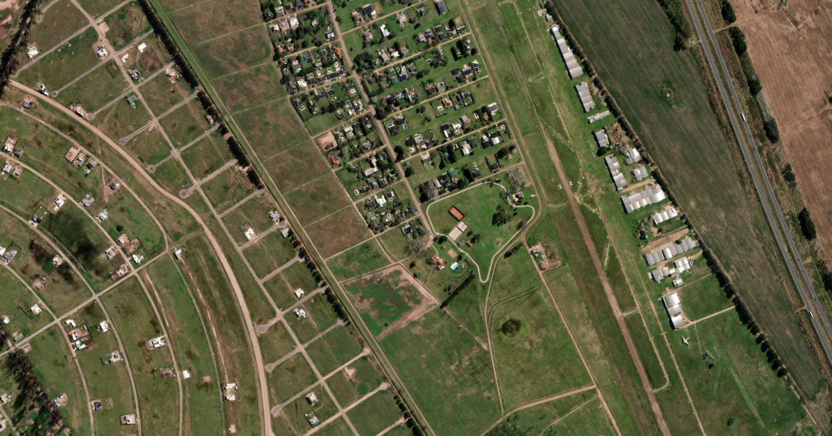 Eaa Aero Contry Club